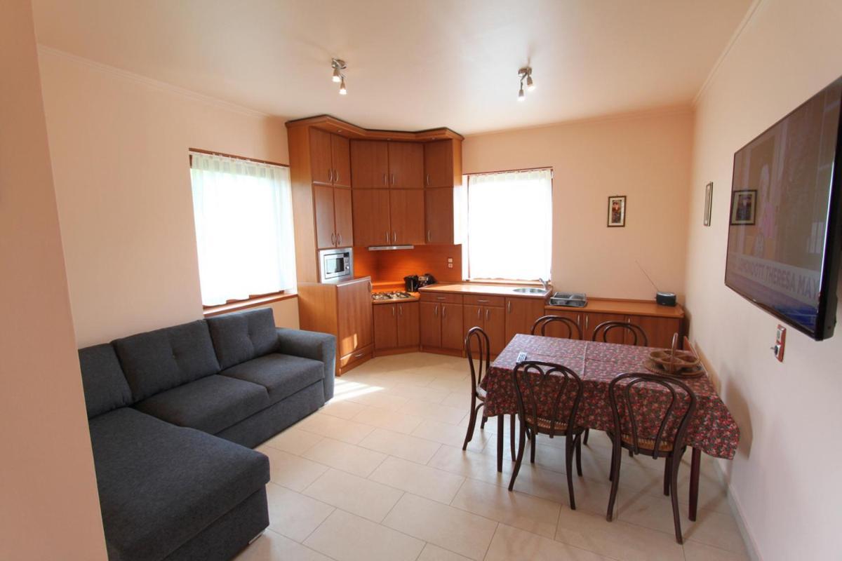Velence Lake Apartman Gárdony Buitenkant foto